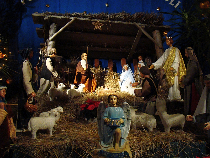 origin-of-the-nativity-scene-santa-claus-loves-christmas